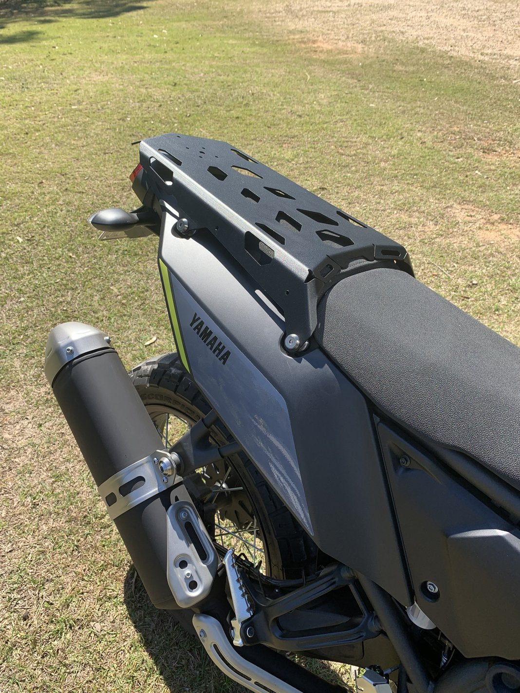 Soporte Trasero Negro Para Moto Topteng Black Rear Luggage Rack Carrier Apto Para Yamaha XSR Carga Máxima 5 Kg